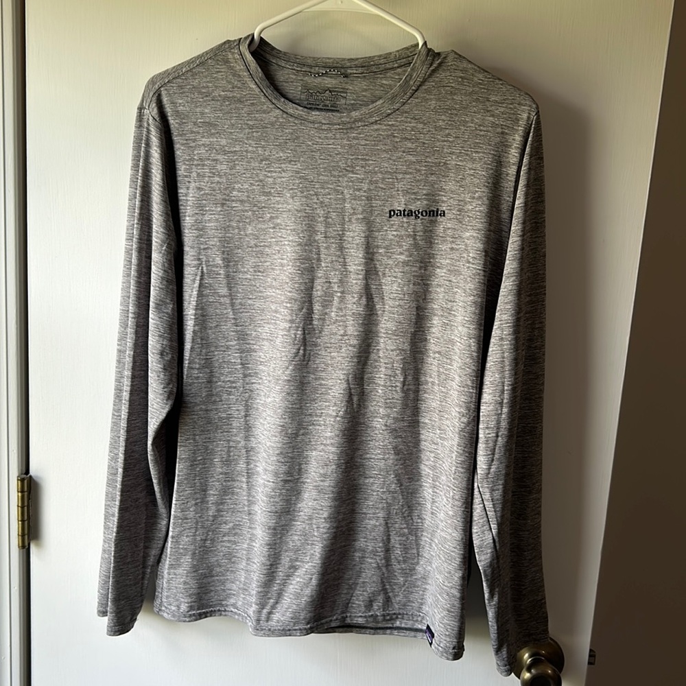 Patagonia Gray Long Sleeve UPF 50 Shirt (Size M)